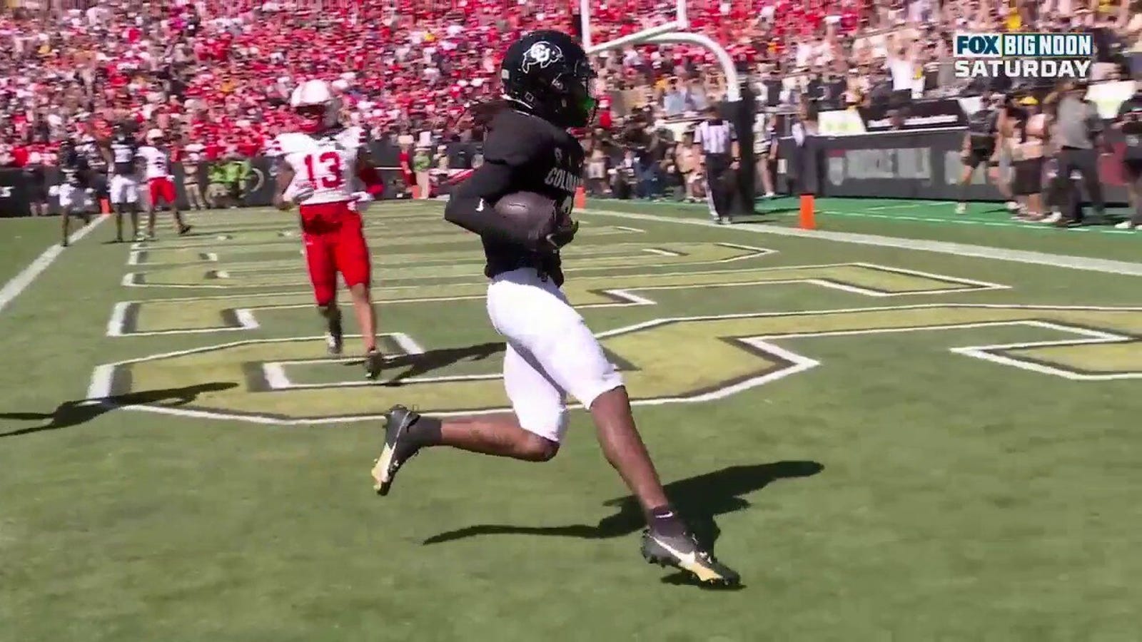 Shedeur Sanders connects with Tar'Varish Dawson for a 30-yard TD